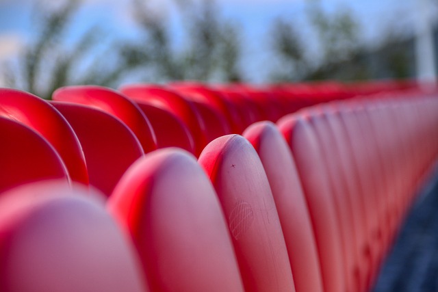 呈现一场激 呈现一场激