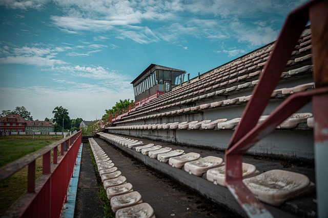 更通过他的 更通过他的
